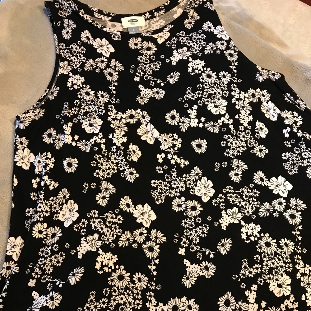 SUMMER CLOSE OUT: Babydoll floral tank